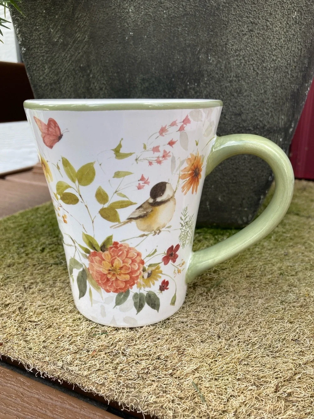 USA Audit Art Natures Song patterned cup